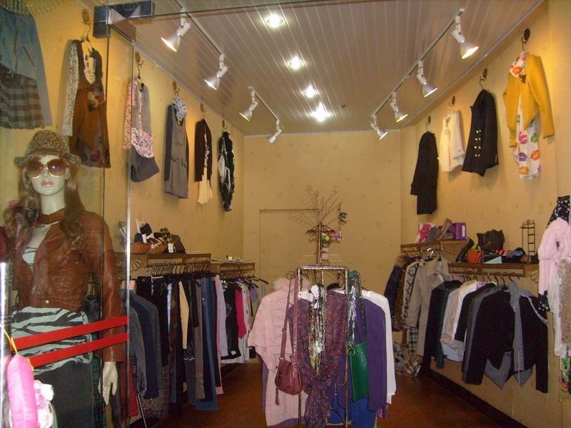 那些吸引学生的服装店名_那些吸引学生的服装店名