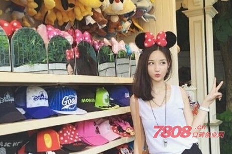 王思聪新女友(雪梨)朱宸慧网店：淘宝店一年净赚1.5亿