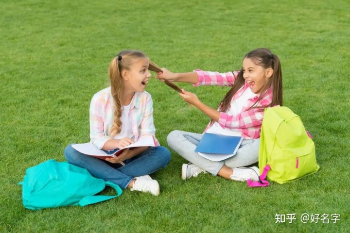 姓范女孩起名带火字_给女孩起名字_女孩起名曼字好吗