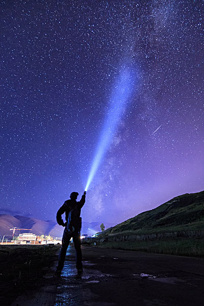 带有火星文符号网名_关于寂寞仰望天空的网名带有符号_玲儿带有符号网名